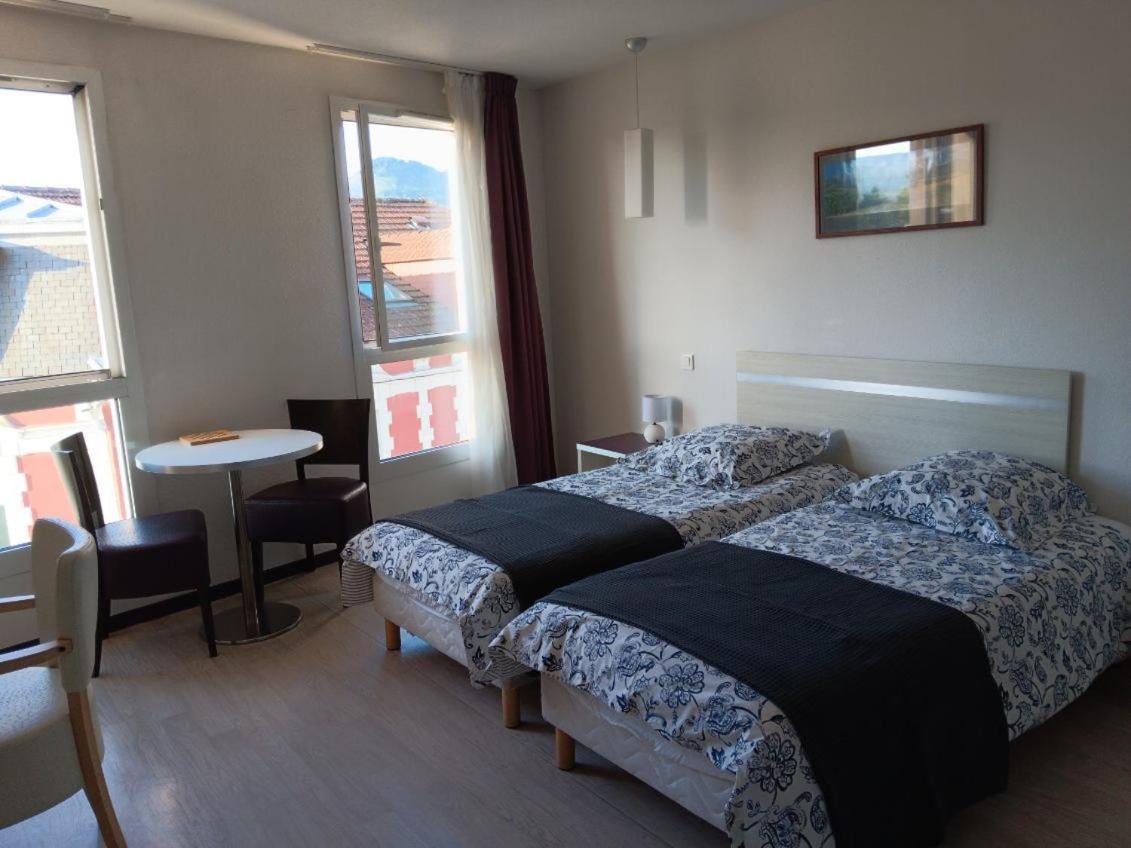 Studio 24M2 Au 4Eme Etage Ascenseur A Cote De La Gare Sncf Lourdes Bagian luar foto