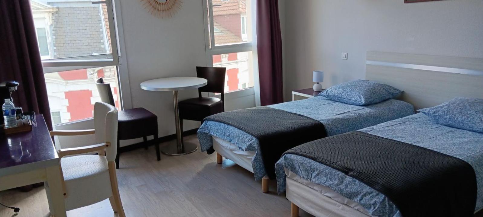 Studio 24M2 Au 4Eme Etage Ascenseur A Cote De La Gare Sncf Lourdes Bagian luar foto